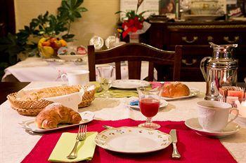 Palazzina Cesira Bed & Breakfast มอนตาลชิโน ภายนอก รูปภาพ