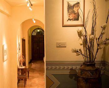 Palazzina Cesira Bed & Breakfast มอนตาลชิโน ภายนอก รูปภาพ