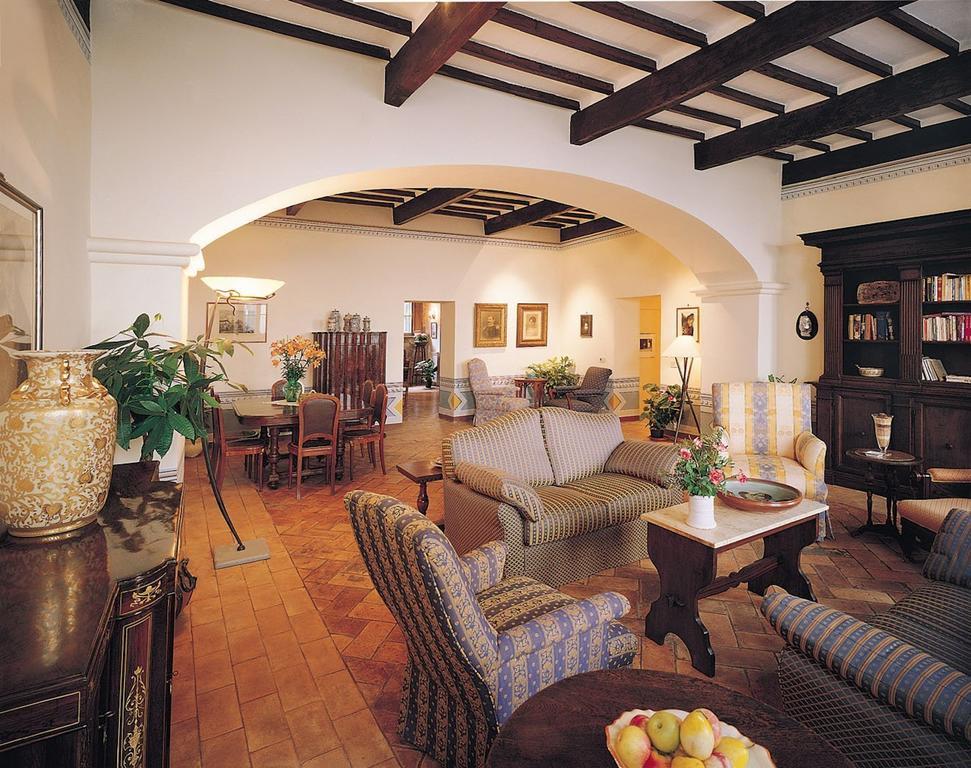 Palazzina Cesira Bed & Breakfast มอนตาลชิโน ภายนอก รูปภาพ