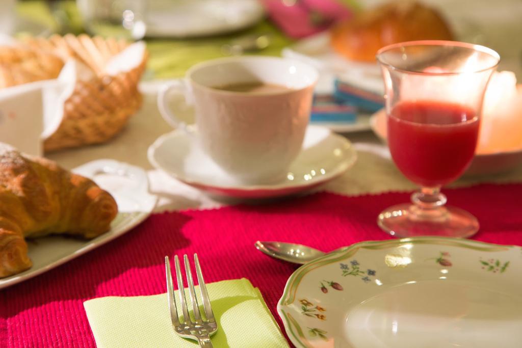 Palazzina Cesira Bed & Breakfast มอนตาลชิโน ภายนอก รูปภาพ