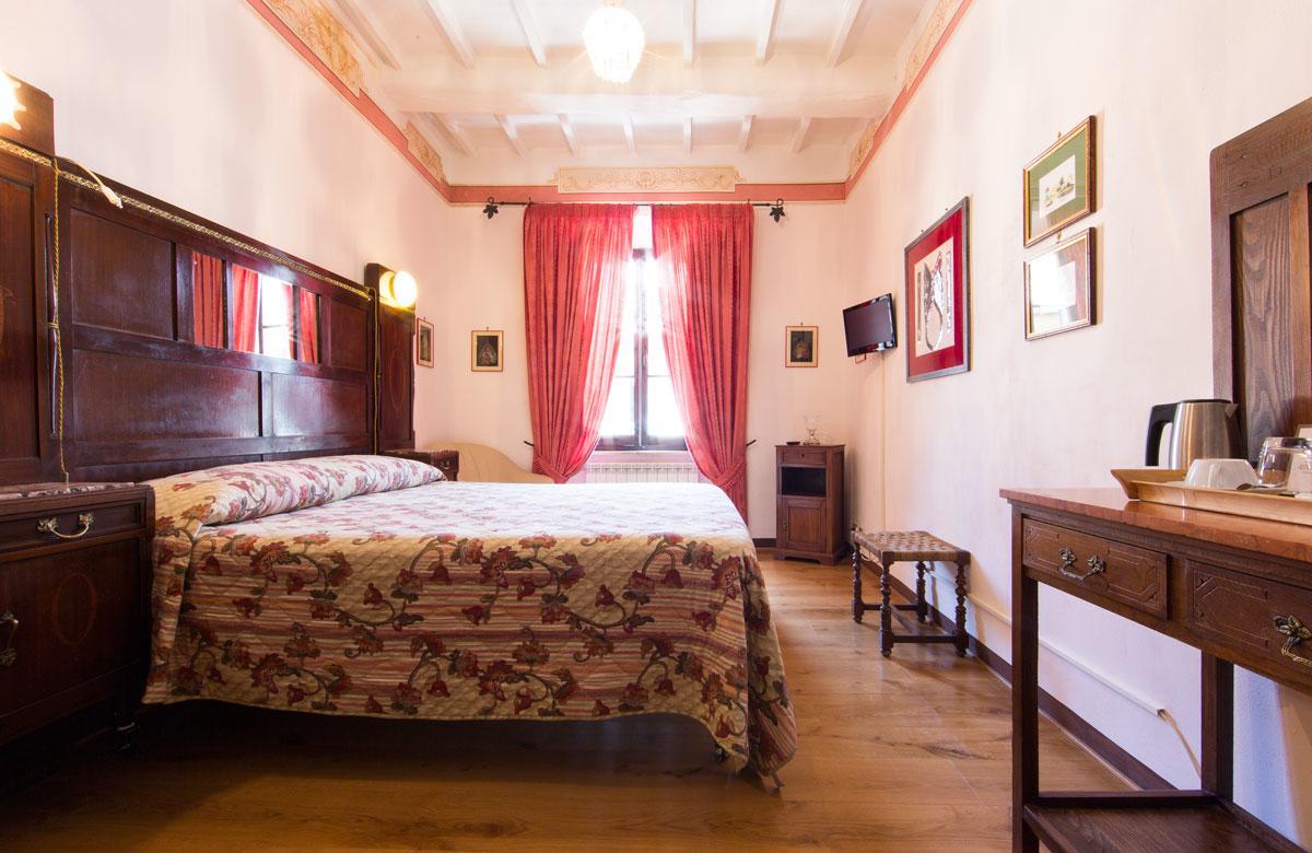 Palazzina Cesira Bed & Breakfast มอนตาลชิโน ภายนอก รูปภาพ